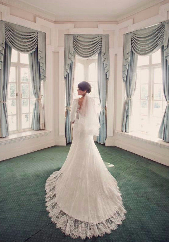 Bride Joey - Long sleeves french lace fully lined wedding dress Dentelle Bridal Bride Joey - Long sleeves french lace fully lined wedding dress Dentelle Bridal