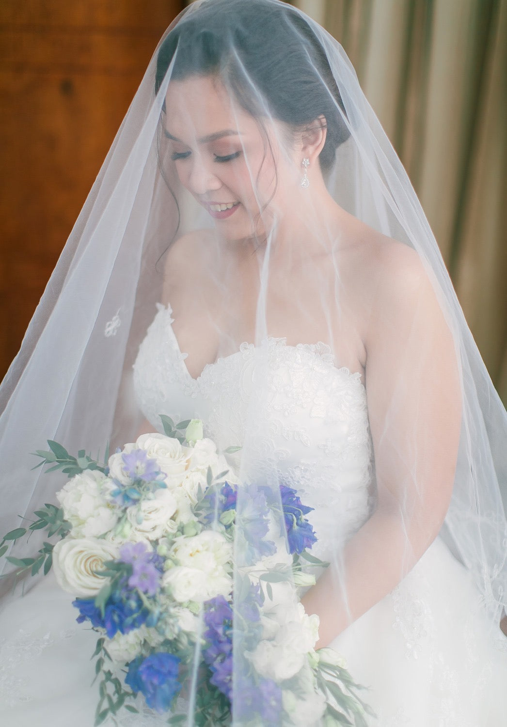 sweetheart bridal gown