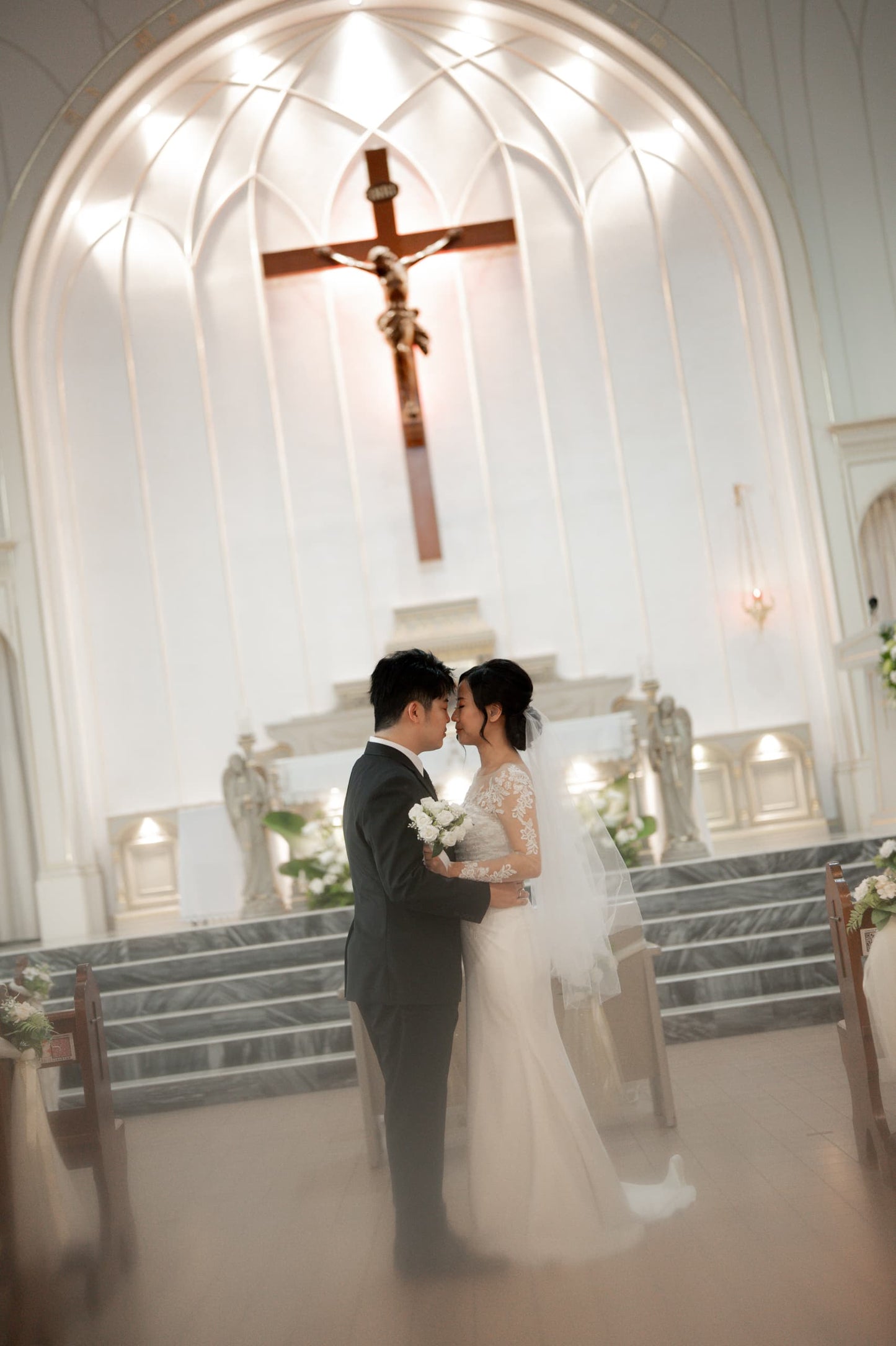Bride Jayne — 2-in-1 Strapless Gown with Detachable Sleeves