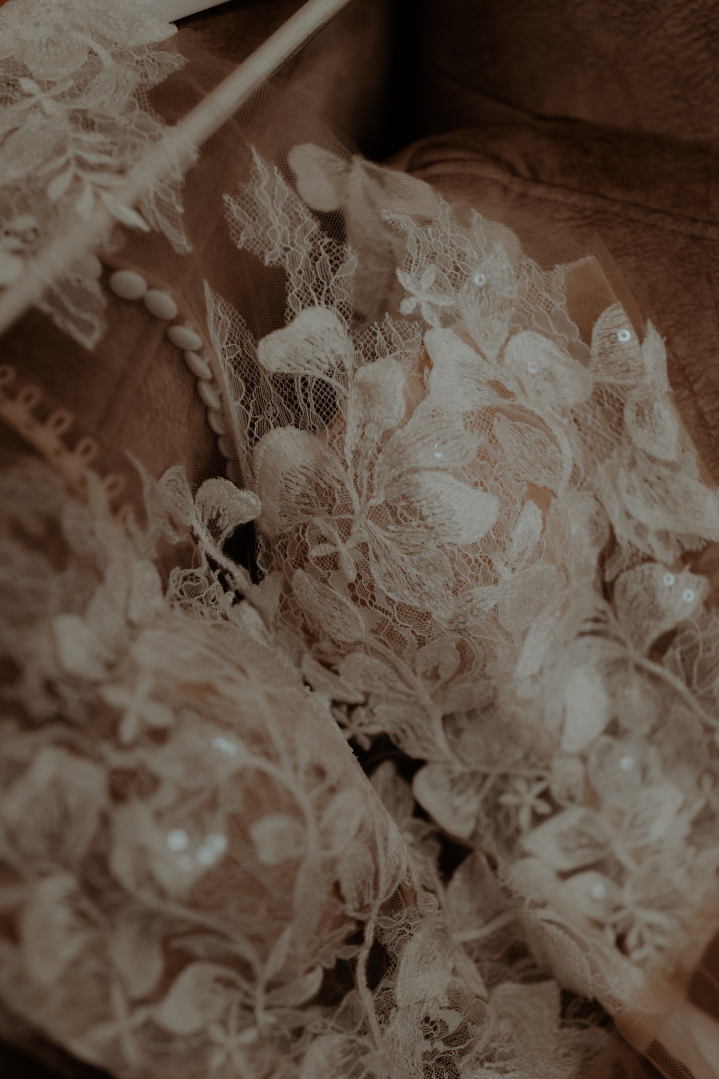 Effortless Edge: LeeLin’s Bridal Duo