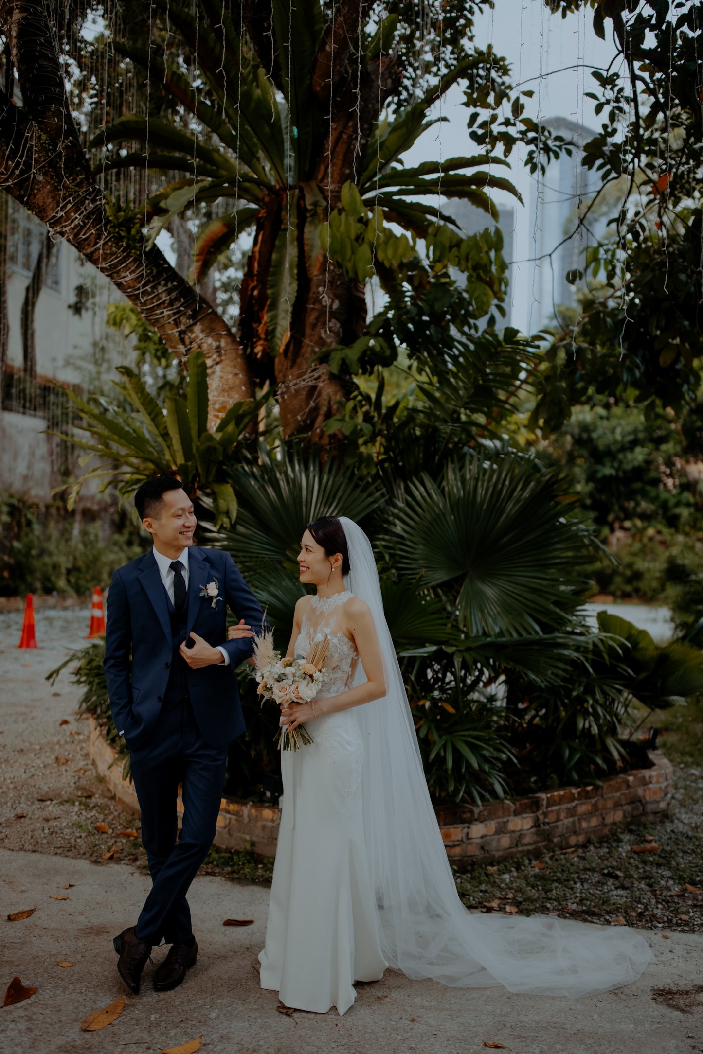 Effortless Edge: LeeLin’s Bridal Duo