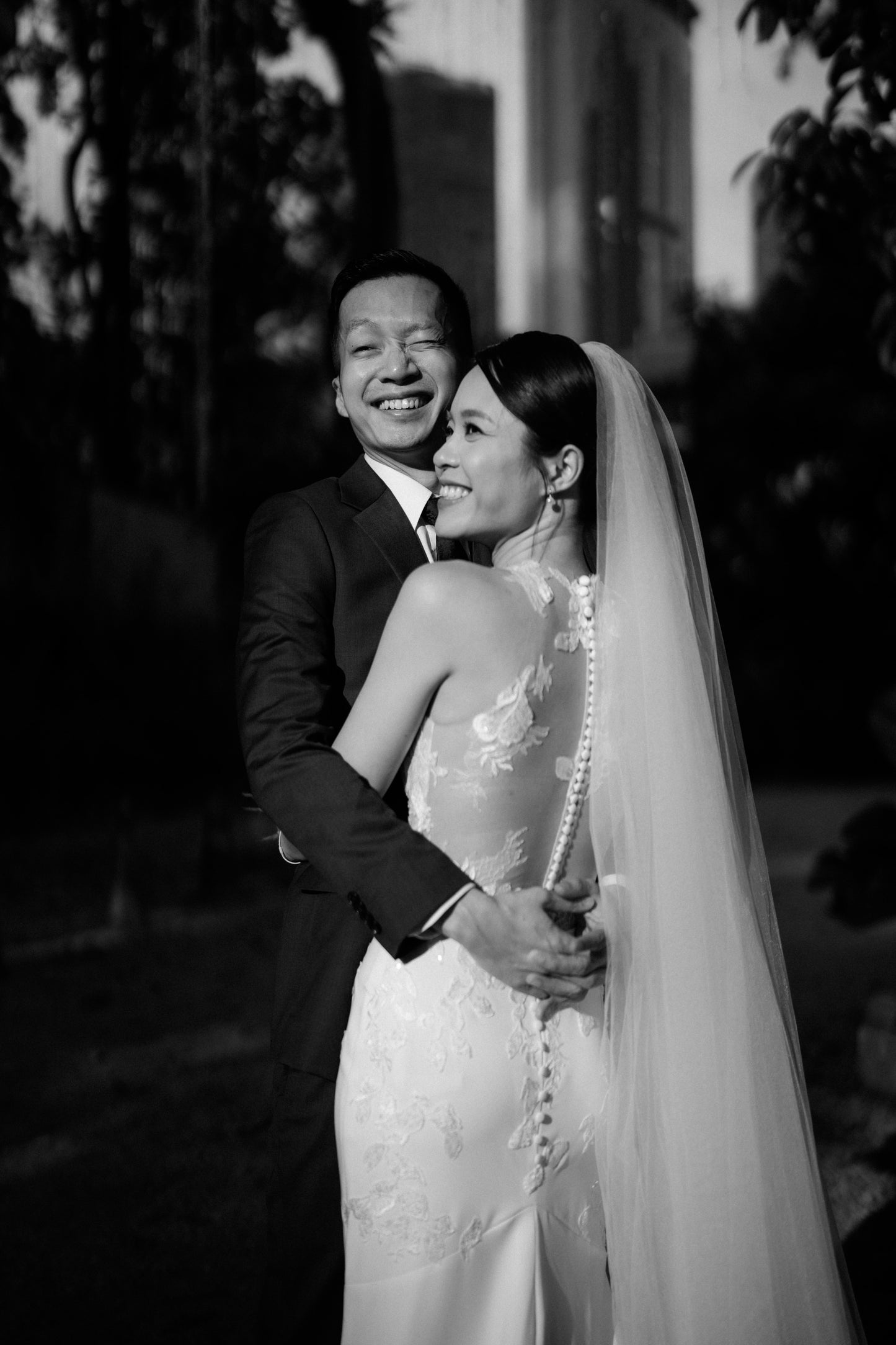 Effortless Edge: LeeLin’s Bridal Duo