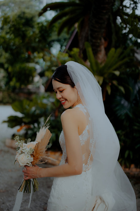 Effortless Edge: LeeLin’s Bridal Duo