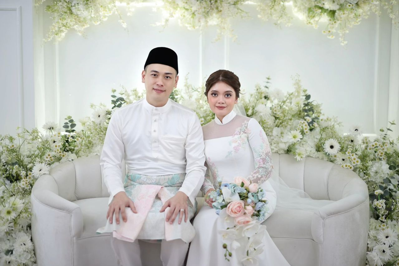 Bride Ainaa — Oriental-Inspired Gown with Cheongsam Collar