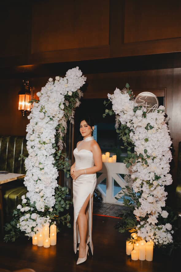 Bride Arene – Sleek Custom Cheongsam Design