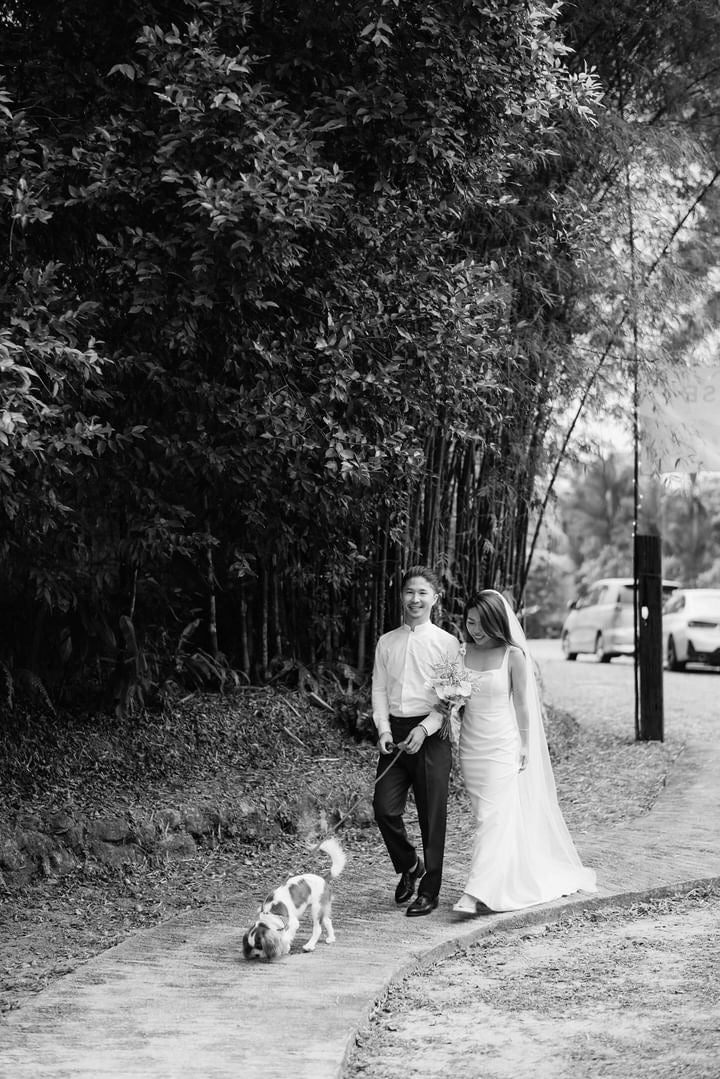 Elise's Minimalist Elegance: Perfect Cut, Gorgeous Bride