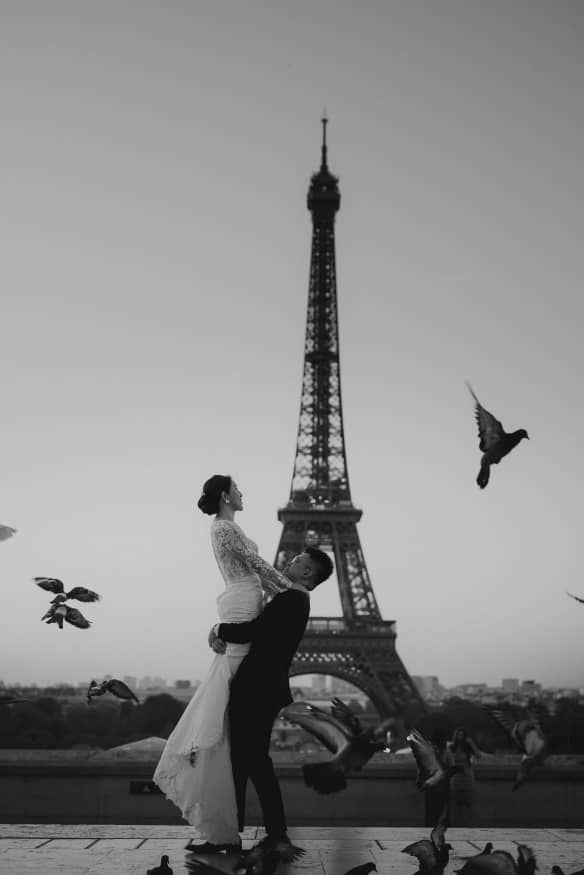 Jennifer's Parisian Elegance: A Unique Dress with Baroque Laces