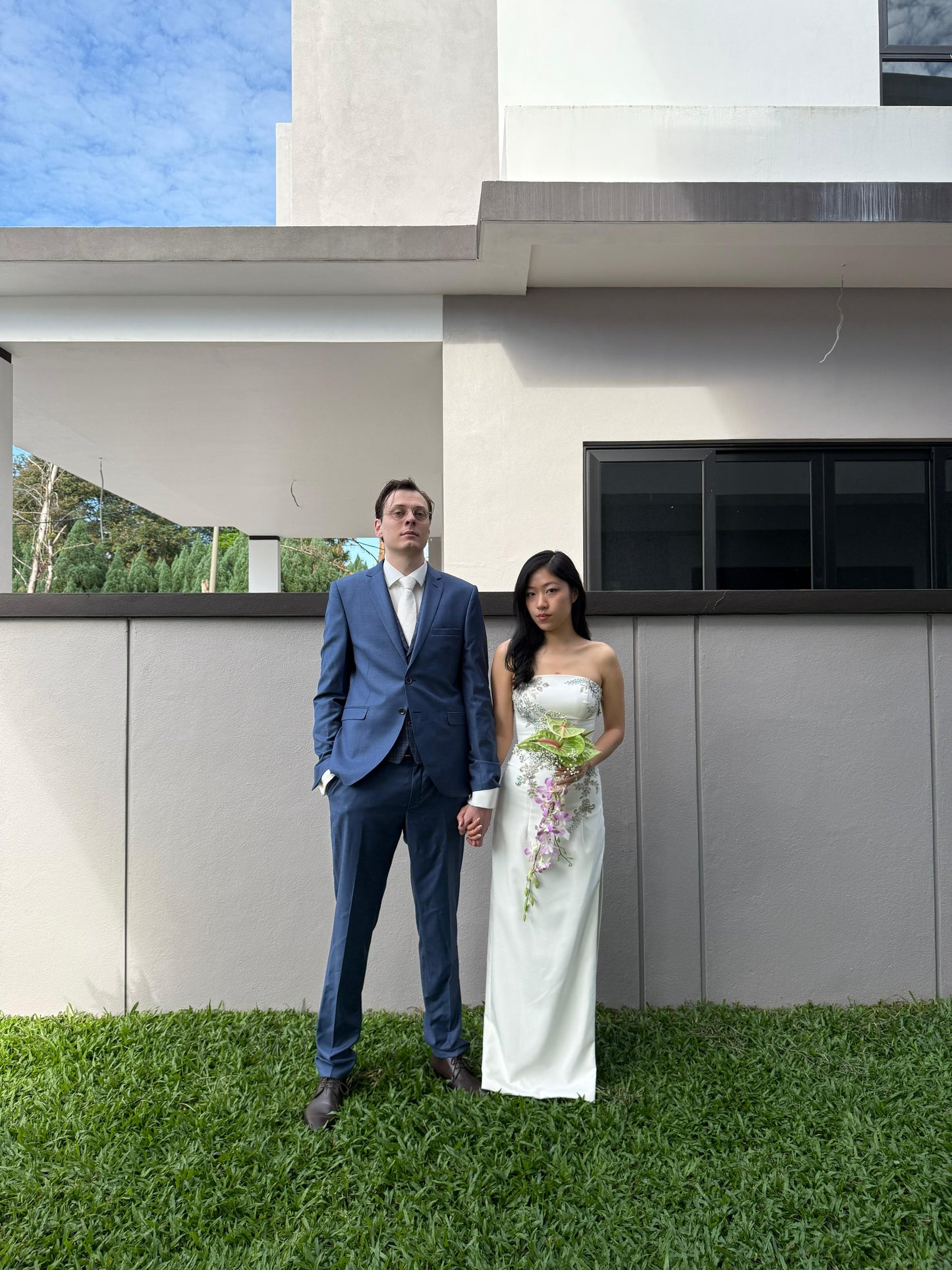 Bride Jodiann – Strapless & Cheongsam-Inspired Wedding Dress