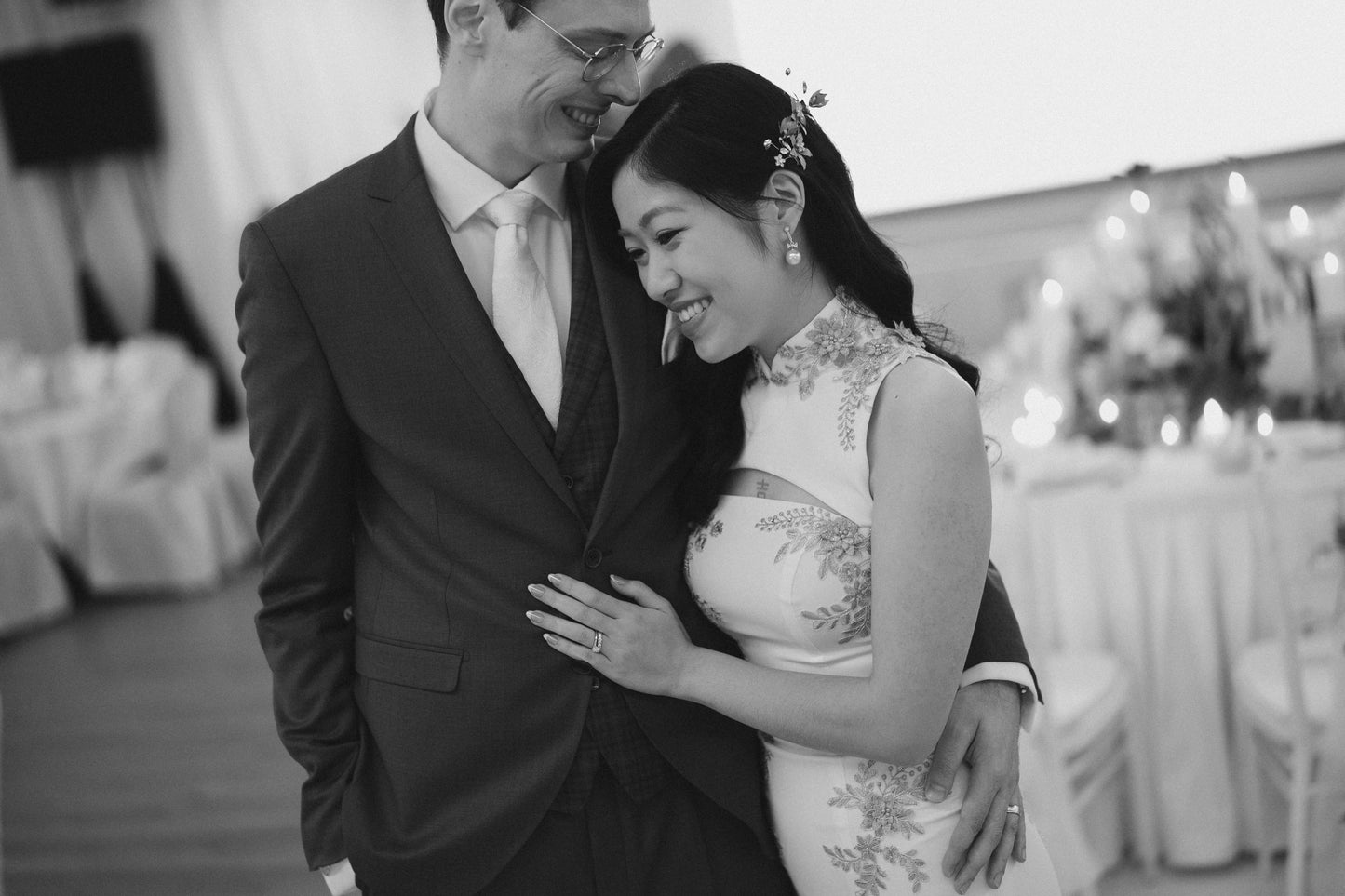 Bride Jodiann – Strapless & Cheongsam-Inspired Wedding Dress