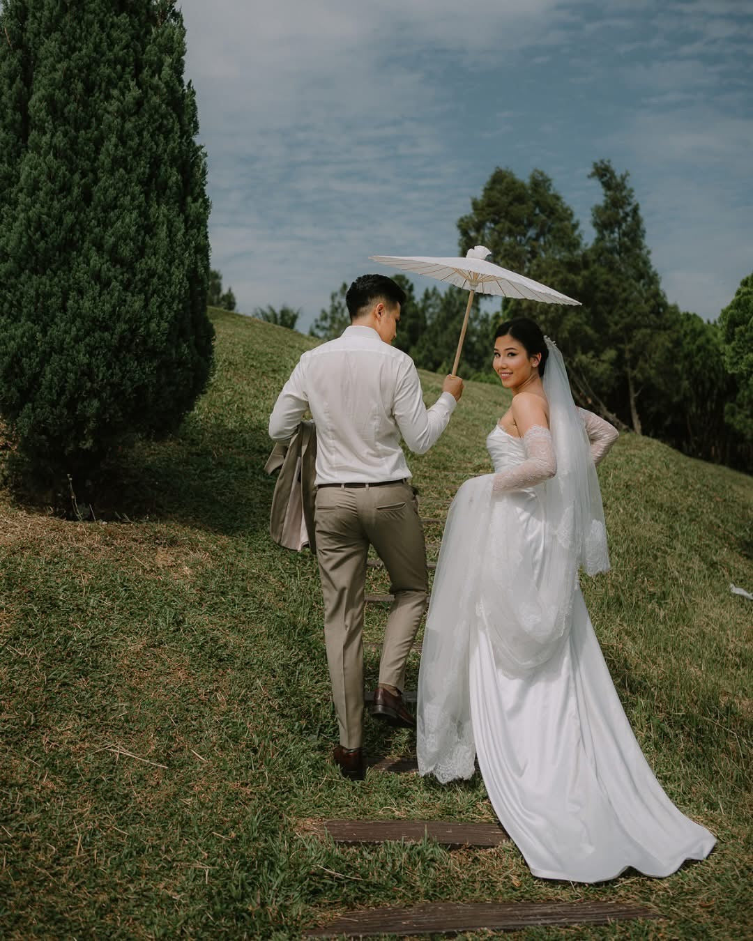 Timeless Romance: Rachel’s Bridal Dream