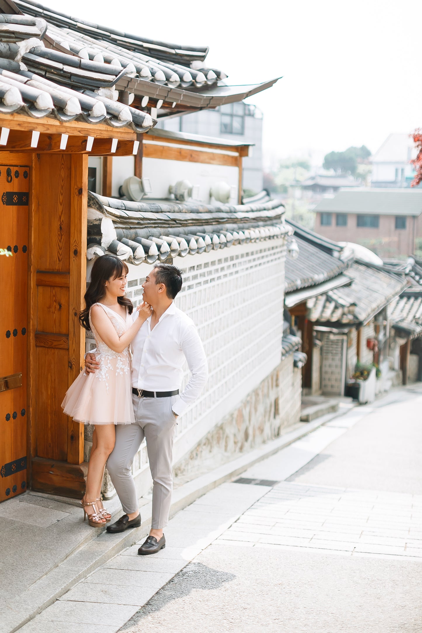 Pleated short wedding dress