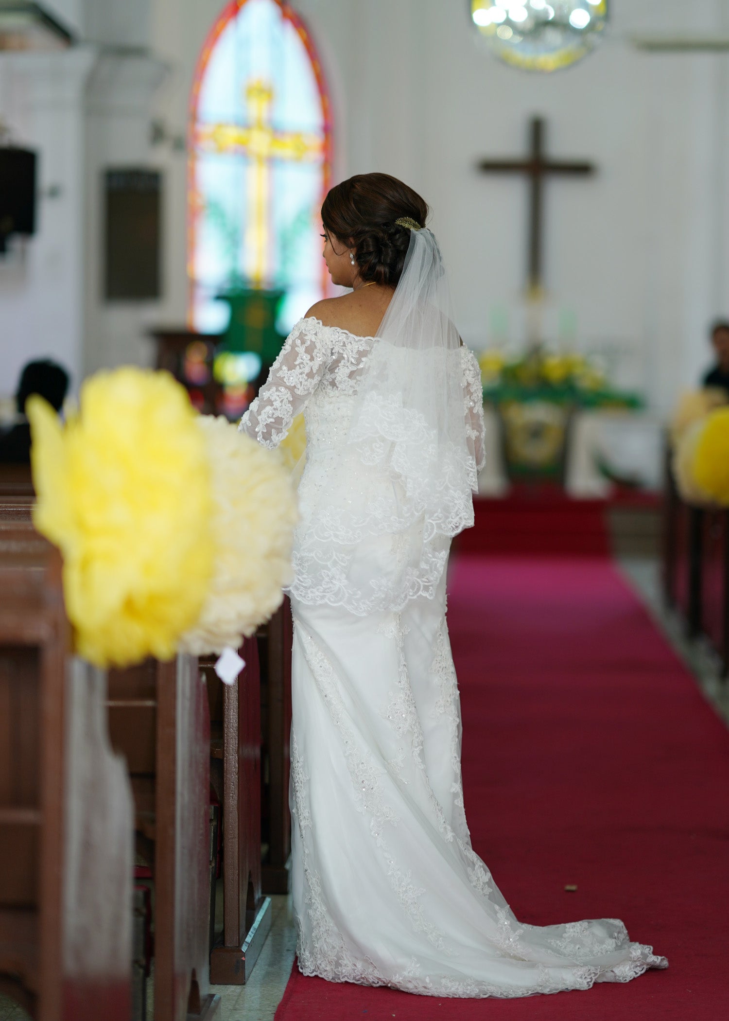 dentelle bridal wedding dress