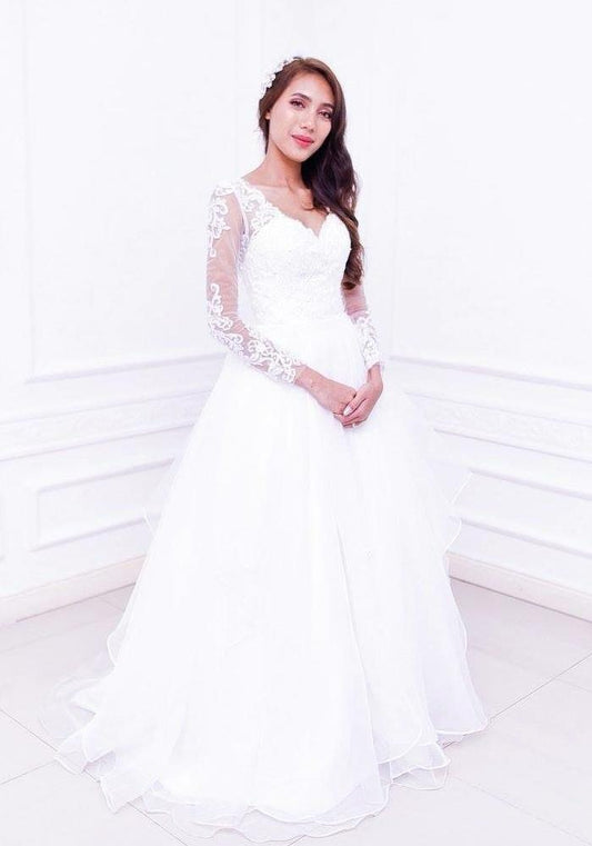 dentelle bridal wedding dress