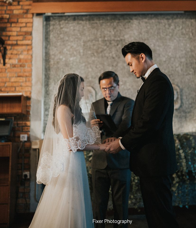 Bride SingHuey - Convertible Wedding Dress