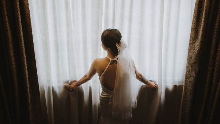 dentelle bridal wedding dress